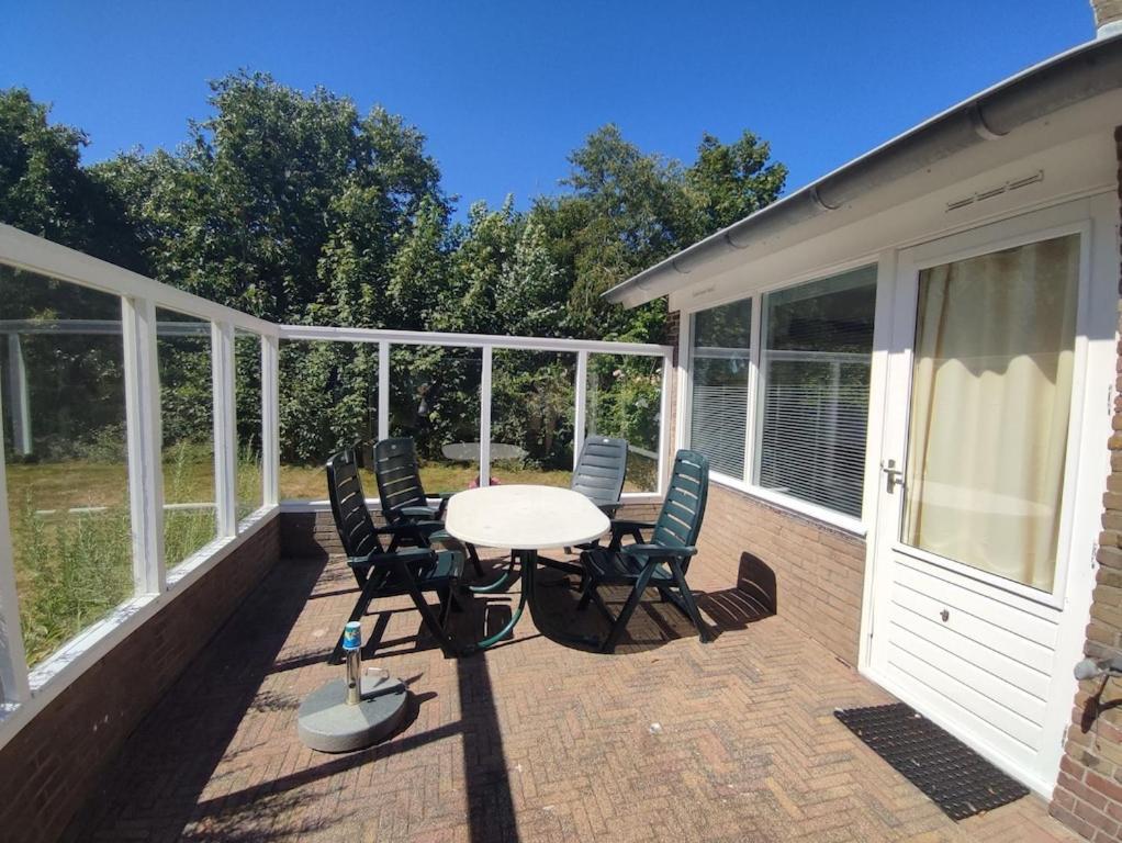Vakantiehuis Hollum Ameland Dichtbij Strand En Met Ruime Tuin - Ameland39 Nl Dış mekan fotoğraf